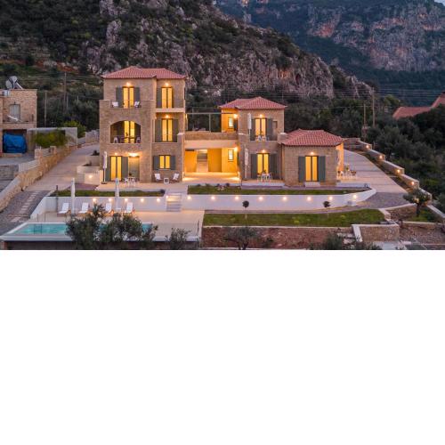 Ipsό Kardamyli