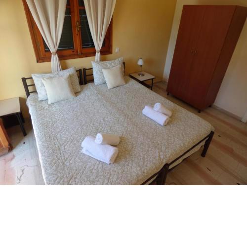 Ipsos Marias Apartments