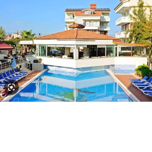 Irem Gardens