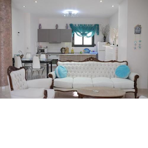 Irenes Apartment