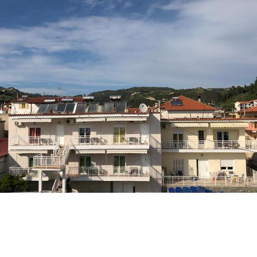 Irida Apartments