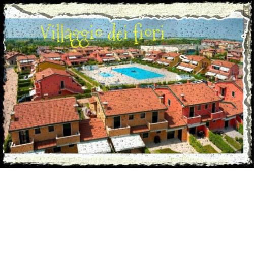IRIS 20 In posizione strategica, indipendente, all'interno del Villaggio dei Fiori