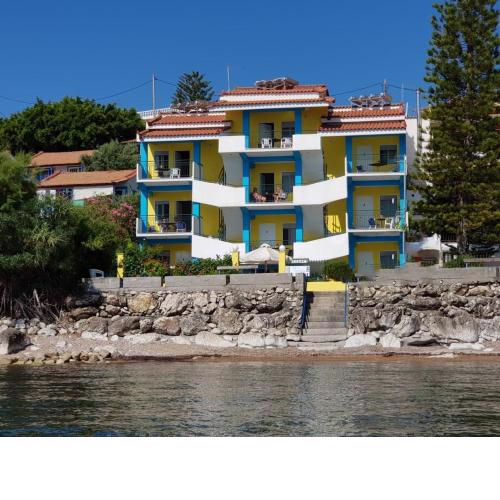 Iris Apartments