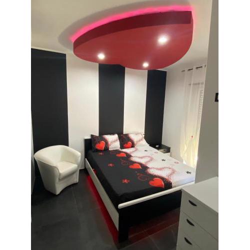 IRIS ROOM