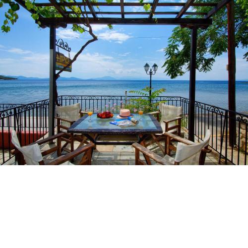 Iro family apartments pelion