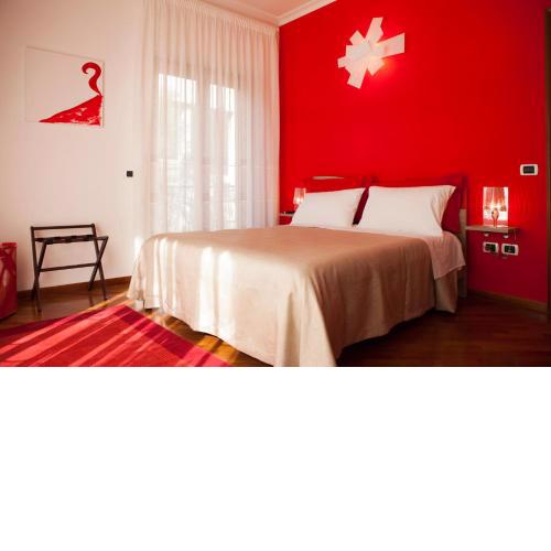 Isa Guest Rooms