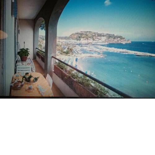 ISCHIA - PANORAMIC APARTMENT ON THE SEA