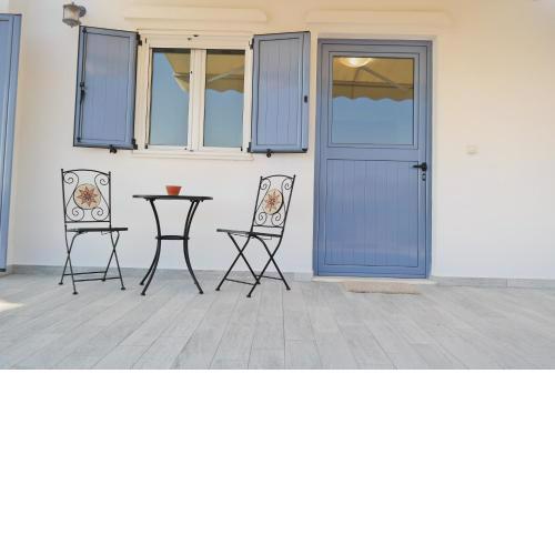 Isidoros Apartments