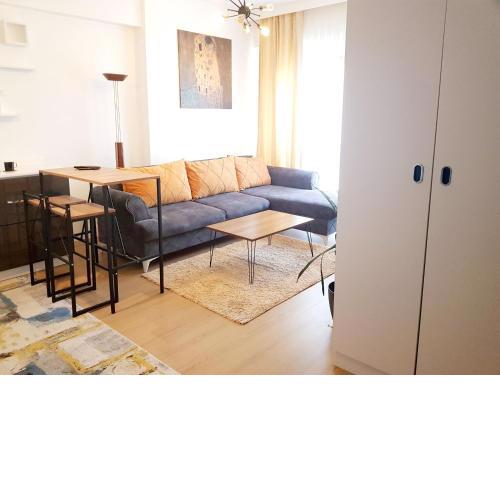 Istanbul Bahcesehir 2+1 Lux Residence New Airport and Akbati Mall