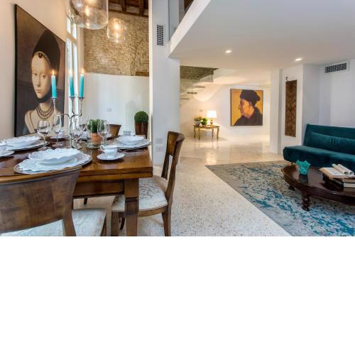 ItaliaHaus - Ca' Olivo loft with canal view in Rialto Venice