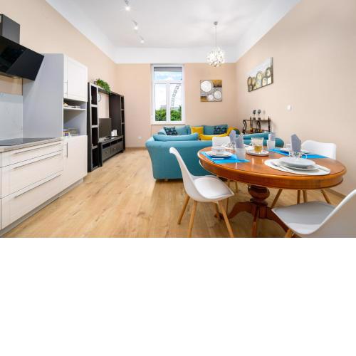 JA18 Downtown Pearl - 2 bedroom apartment