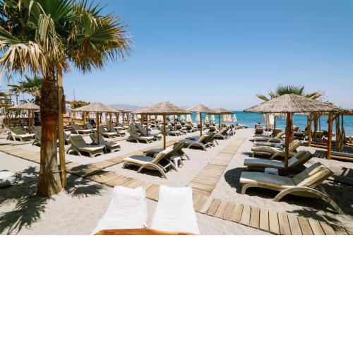 Jacksons sea view living