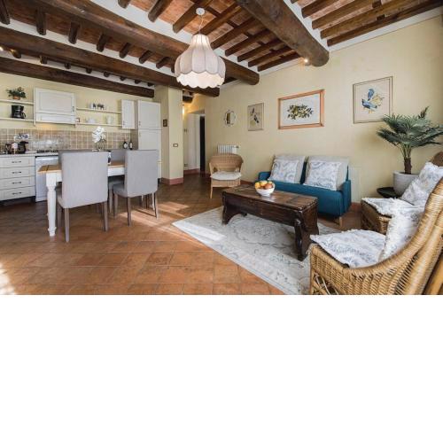 Jacopo Farmhouse Apartment in Wine Resort in Lucca