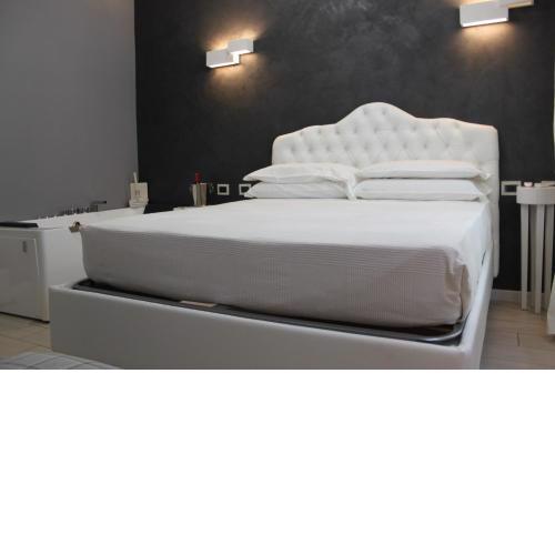 Jacuzzi apartament by parmacentro b&b