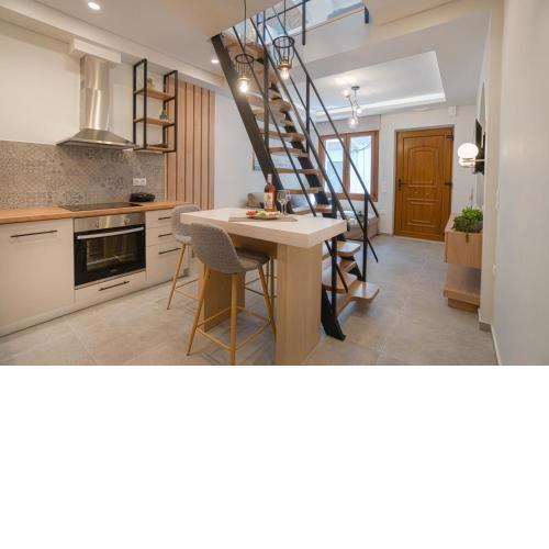 Jacuzzi maisonette in Sfakia center 'New 2023'