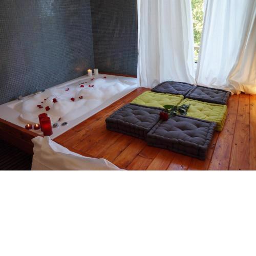 Jacuzzi Rooms