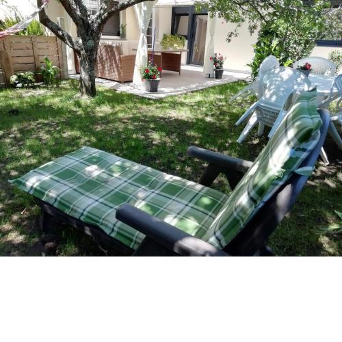 JARDIN, TERRAZA Y BARBACOA