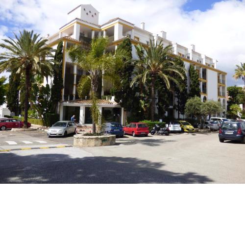 Jardines de Artola - EaW Homes