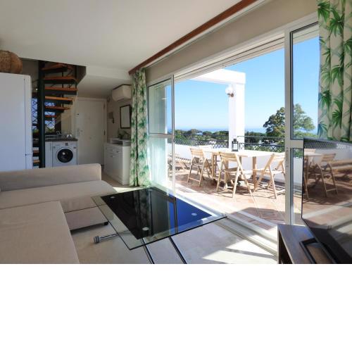 Jardines de Artola Penthouse - EaW Homes