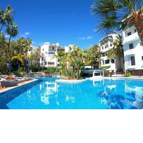 Jardines de las Golondrinas Marbella with Sea Views