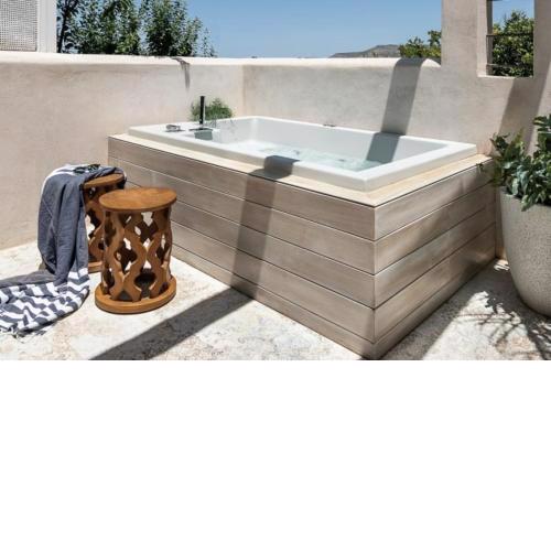Jasmine - A Renovated Stone Building House