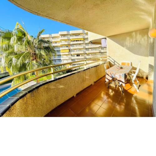 Jerez Apartamento, piscina vistas al jardin y terraza soleada