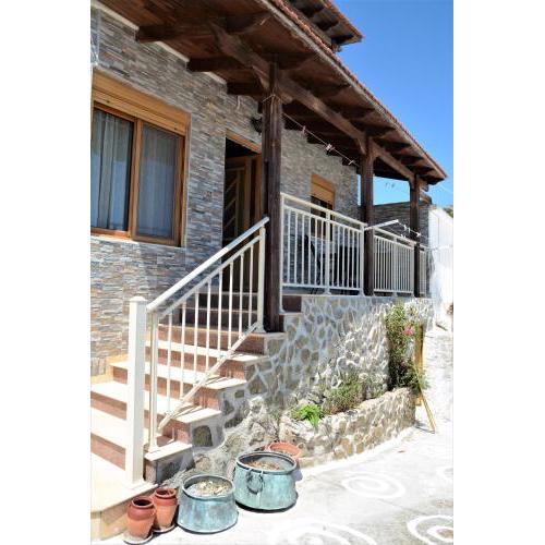 Joanna's House in Asklipio Village