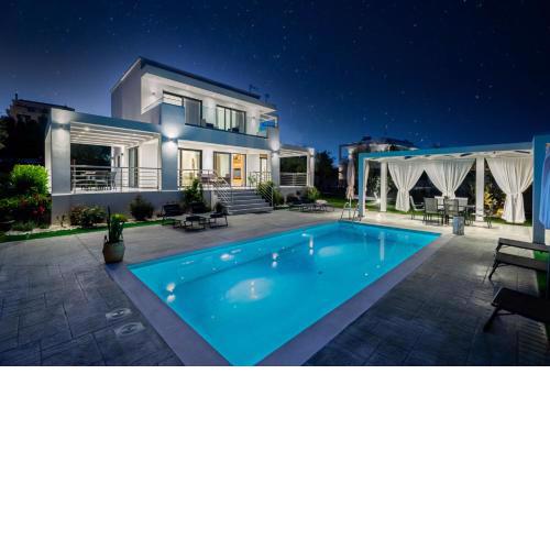 Johnny's White Luxury Villa