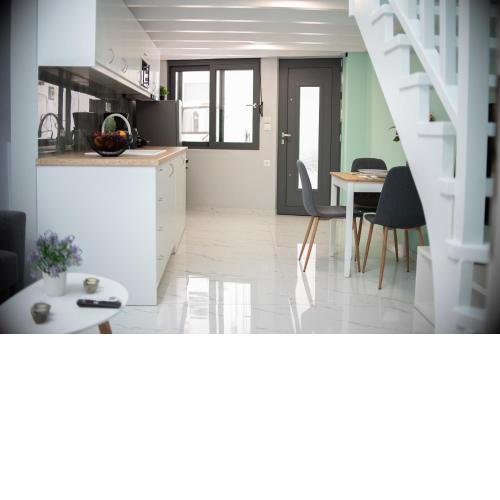 John's Minimal Loft