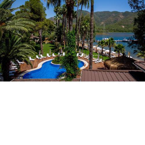 Joya Del Mar Hotel & Marina