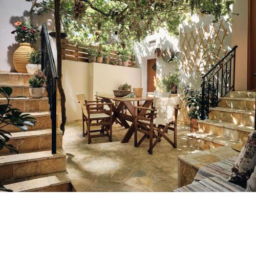 Joya Village House