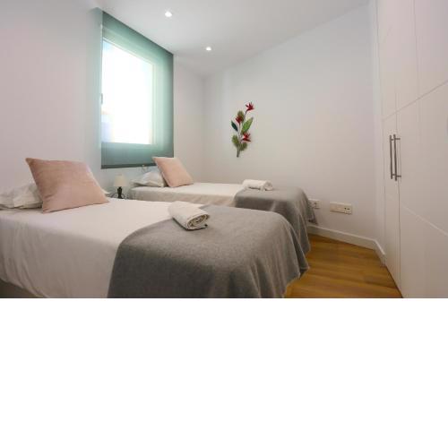 JUAN DE AUSTRIA Central Penthouse 4PAX