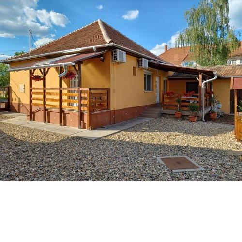 Junior Apartman