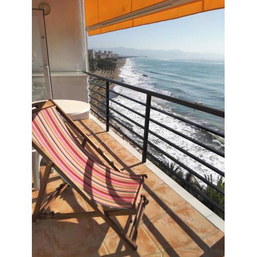 Junto al Mar