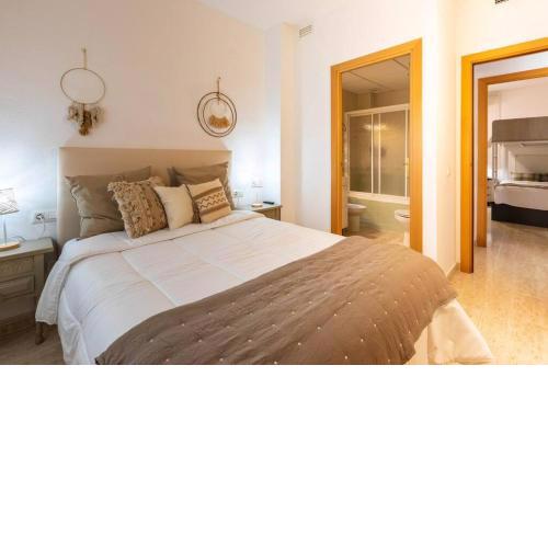 Just Oliver Holidays - Bellavista Salou
