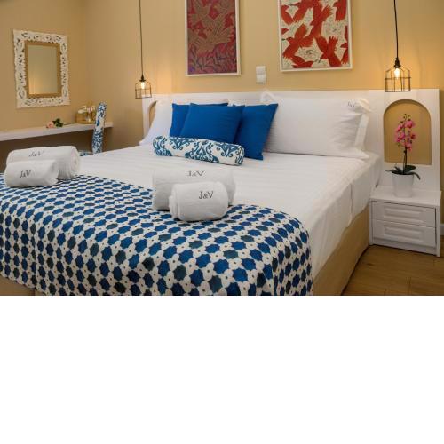 J&V Luxury Suites