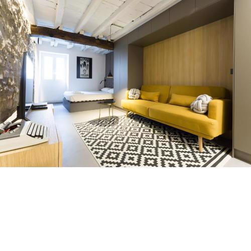 Kabia by Smiling Rentals