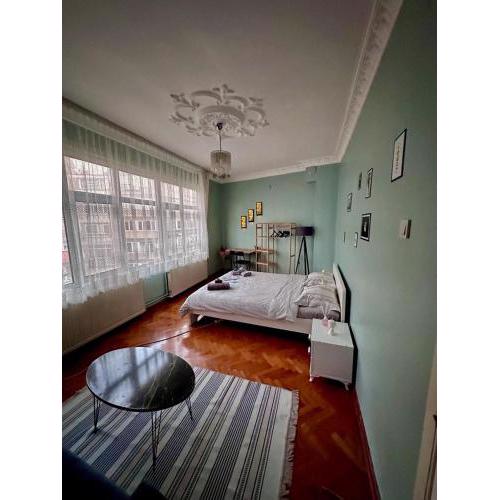 kadıköy boğada 4+1 full eşyalı daire