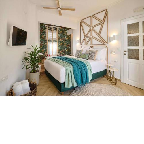 KaiZen Chania - New Central Apartment Just 350m Away With Private Jacuzzi!