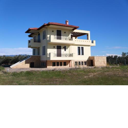 Kalaitzis Summer Studios