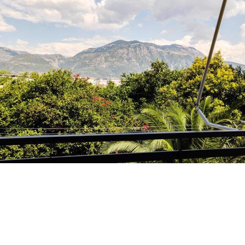 Kalamata's Spacious Getaway-Taygetos Amazing View