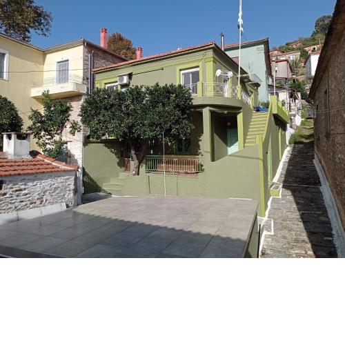 Kalderimi 'Olive Green' Traditional House