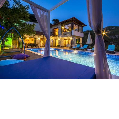 KALKAN İSLAMLAR MH.EŞSİZ DOĞA VE DENİZ MANZARALI