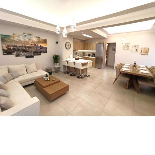 Kalliopis Modern Seaview Apartment