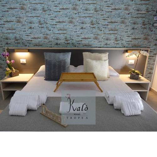 KALÓ ROOMS