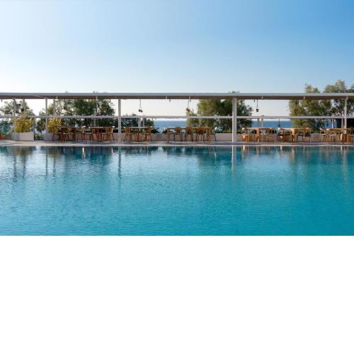 Kamari Beach Hotel