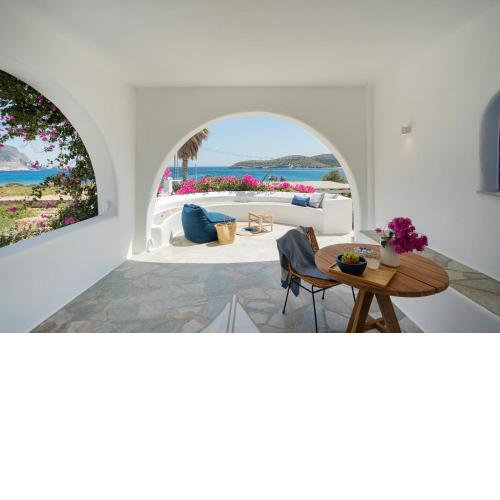 KAMEO, Antiparos
