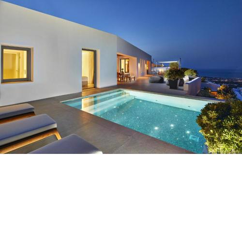Kamini White I Villa