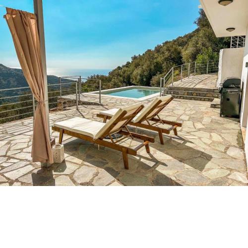 Kampos View - Quiet House at the end of the Road, privet pool
