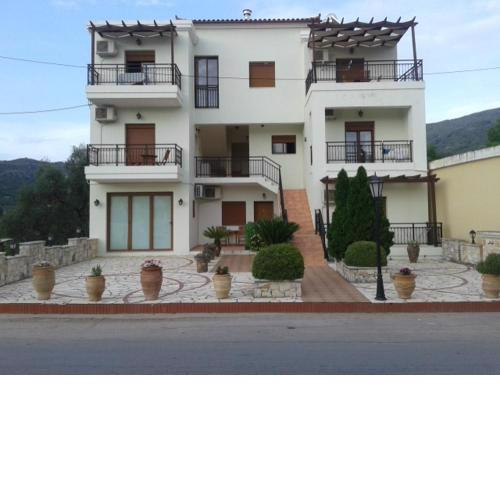 Kandania Apartments